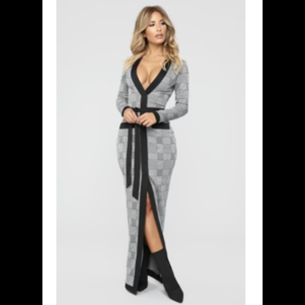 Fashion Nova Gray and Black Long Sleeve Dress